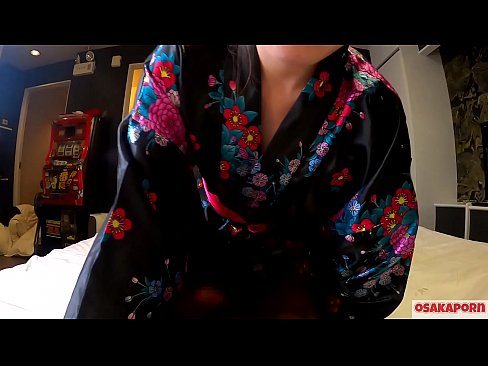 ❤️ Tânără fată de cosplay iubește sexul până la orgasm cu un squirt într-o călușară și o felație. Fată asiatică cu păsărica păroasă și sâni frumoși în costum tradițional japonez în video amator care arată masturbarea cu jucării de sex. Sakura 3 OSAKAPORN. ☑  at us